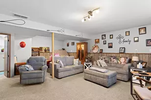 1198 Csokasy Ln, Hobart, IN 46342 - Photo 19