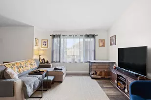 1198 Csokasy Ln, Hobart, IN 46342 - Photo 5