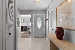 1707 Whittier Park Dr, Valparaiso, IN 46383 - Photo 3