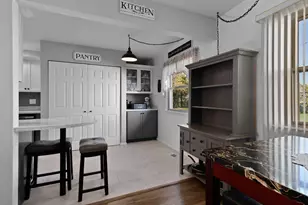 1707 Whittier Park Dr, Valparaiso, IN 46383 - Photo 7