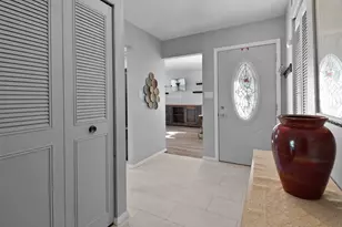 1707 Whittier Park Dr, Valparaiso, IN 46383 - Photo 9