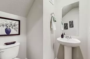 234 W 39th Pl, Hobart, IN 46342 - Photo 7