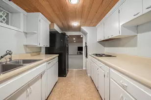 6233 Grand Blvd, Hobart, IN 46342 - Photo 17