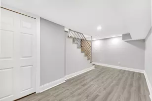 552 Harrison St, Gary, IN 46402 - Photo 11