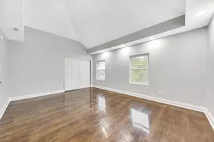 552 Harrison St, Gary, IN 46402 - Photo 9