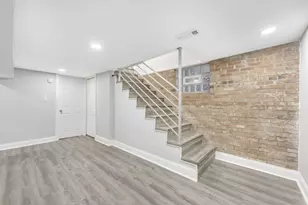 552 Harrison St, Gary, IN 46402 - Photo 13