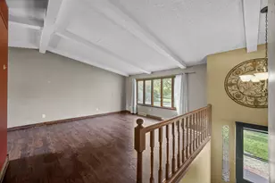 1938 Magnolia Ln, Munster, IN 46321 - Photo 3