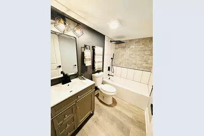 8120 Lakewood Avenue, Gary, IN 46403 - Photo 9