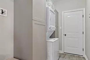 5966 Beacon Ln, Portage, IN 46368 - Photo 11