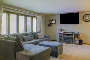 8435 Van Buren Ct, Munster, IN 46321 - Photo 3