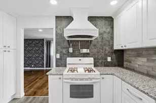 10710 Porter St, Crown Point, IN 46307 - Photo 19