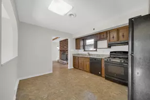 401 N Joliet St, Hobart, IN 46342 - Photo 7