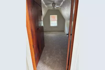 812 S Lake Park Avenue, Hobart, IN 46342 - Photo 13