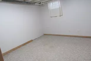 1207 Kenwood Ave, Valparaiso, IN 46385 - Photo 11