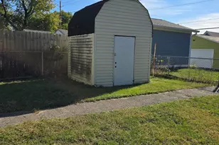 349 E Morris St, Indianapolis, IN 46225 - Photo 19