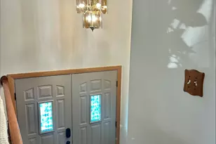 225 N Dwiggins St, Griffith, IN 46319 - Photo 7