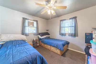 225 N Dwiggins Street, Griffith, IN 46319 - Photo 21