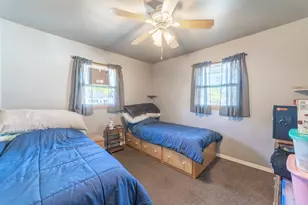 225 N Dwiggins St, Griffith, IN 46319 - Photo 21