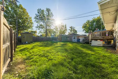 225 N Dwiggins Street, Griffith, IN 46319 - Photo 5