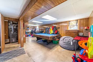 225 N Dwiggins St, Griffith, IN 46319 - Photo 29