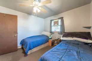 225 N Dwiggins St, Griffith, IN 46319 - Photo 23