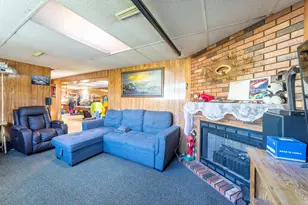 225 N Dwiggins St, Griffith, IN 46319 - Photo 27