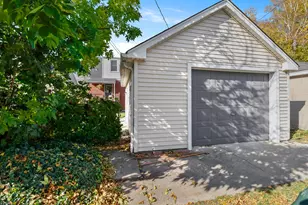 1709 Parkview Ave, Whiting, IN 46394 - Photo 9