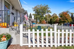 1944 Warwick Ave, Whiting, IN 46394 - Photo 5