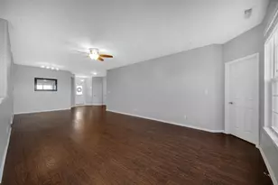 10325 Birchbrook Dr, Dyer, IN 46311 - Photo 3