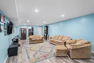 877 Farmview Dr, Valparaiso, IN 46383 - Photo 31