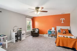 877 Farmview Dr, Valparaiso, IN 46383 - Photo 17