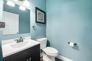 877 Farmview Dr, Valparaiso, IN 46383 - Photo 11