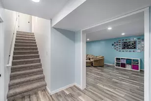 877 Farmview Dr, Valparaiso, IN 46383 - Photo 29