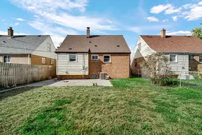 7609 Jarnecke Avenue, Hammond, IN 46324 - Photo 17