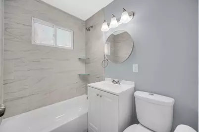 7609 Jarnecke Avenue, Hammond, IN 46324 - Photo 9