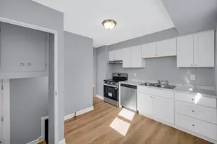 7609 Jarnecke Ave, Hammond, IN 46324 - Photo 11