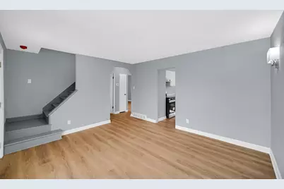 7609 Jarnecke Avenue, Hammond, IN 46324 - Photo 5