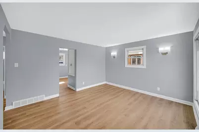 7609 Jarnecke Avenue, Hammond, IN 46324 - Photo 3