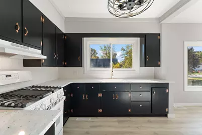 813 Carnation Street SE, Demotte, IN 46310 - Photo 13