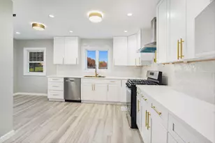 312 Bristol Ave, Middlebury, IN 46540 - Photo 7