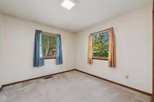 5191 Marquette Rd, Portage, IN 46368 - Photo 5