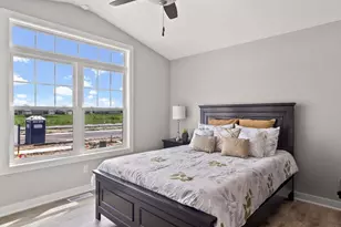 13993 Blue Sky Ct, Dyer, IN 46311 - Photo 17