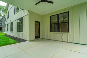 161 N Winterberry Dr, Valparaiso, IN 46385 - Photo 65