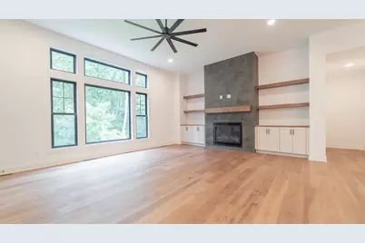 161 N Winterberry Drive, Valparaiso, IN 46385 - Photo 5