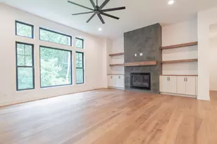 161 N Winterberry Dr, Valparaiso, IN 46385 - Photo 5