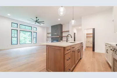 161 N Winterberry Drive, Valparaiso, IN 46385 - Photo 7