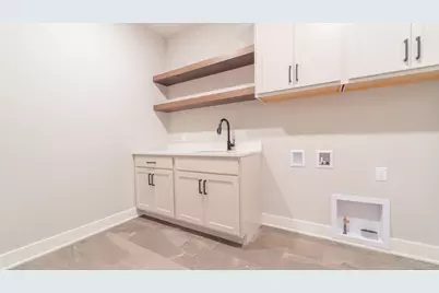 161 N Winterberry Drive, Valparaiso, IN 46385 - Photo 23