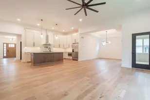 161 N Winterberry Dr, Valparaiso, IN 46385 - Photo 11