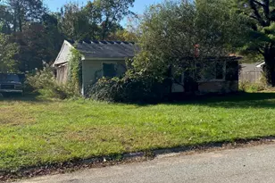 3313 W 51st Pl, Gary, IN 46408 - Photo 3