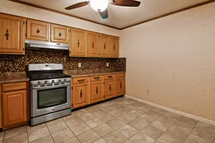 8825 Janeway Ct, Munster, IN 46321 - Photo 15